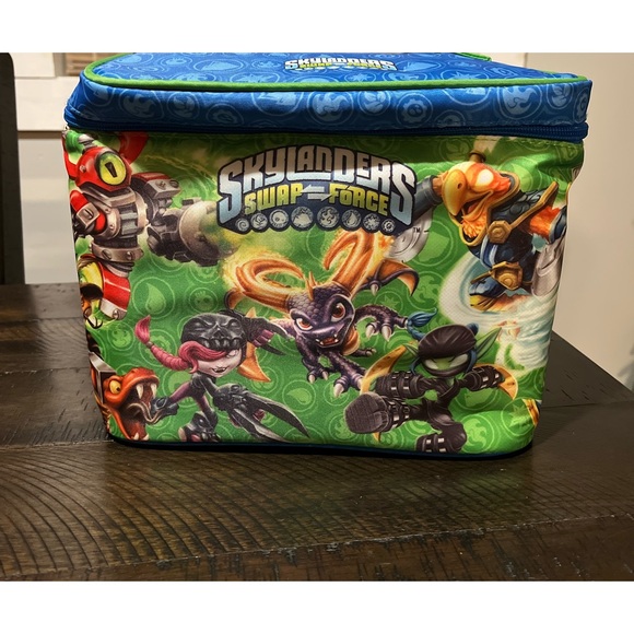 Skylanders Bundle 54 piece - Picture 1 of 13